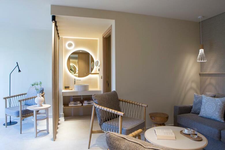 Cora Hotel & Spa