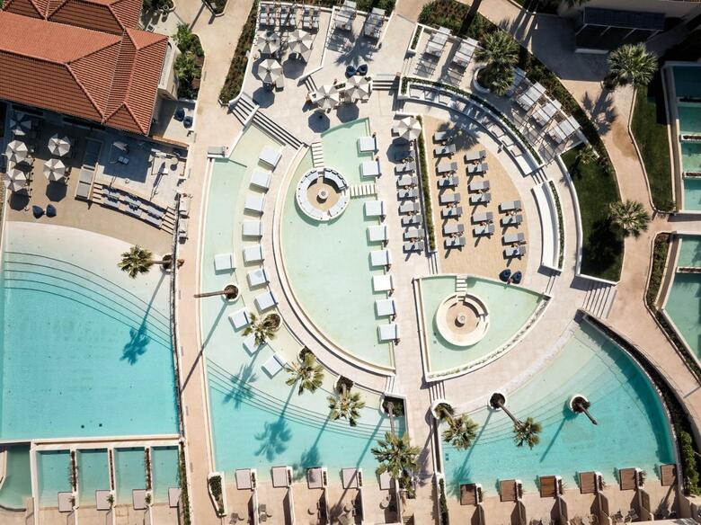 Cora Hotel & Spa