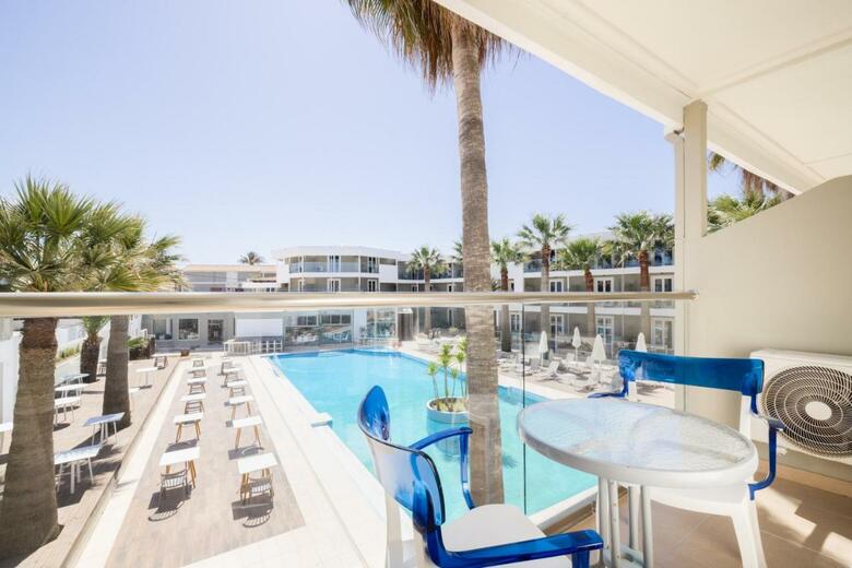 Hotel Cameo Beach Resort