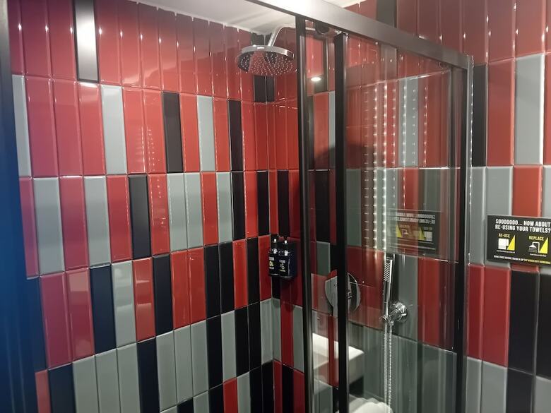 So City Hotel Adults Only