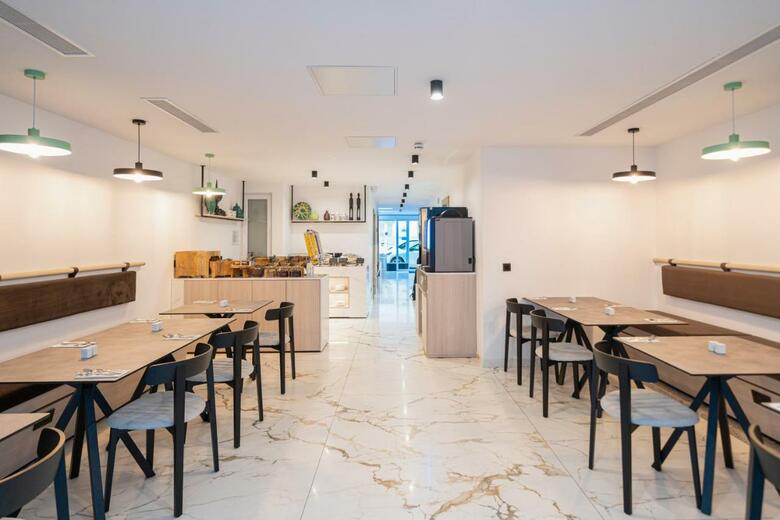Hotel Scirocco St Julian's, Affiliated By Melia
