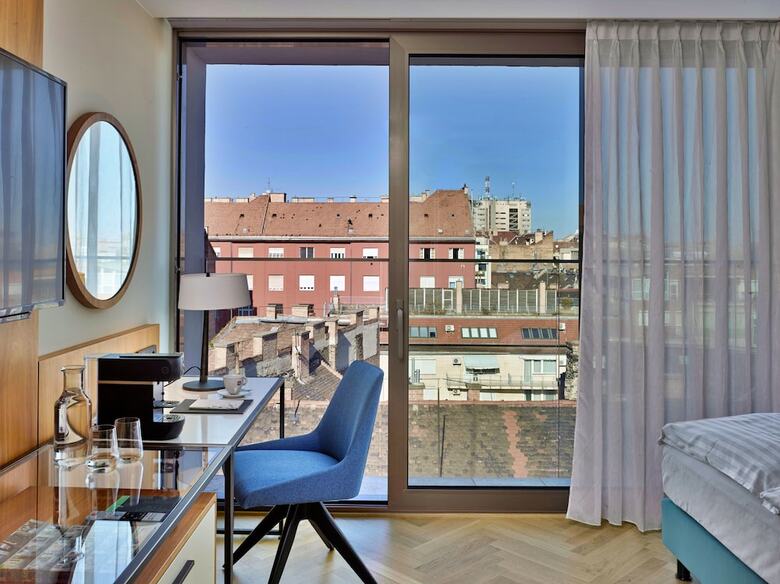 Est Grand Hotel Savoy