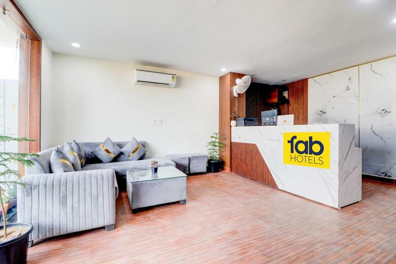 Fabhotel Sky
