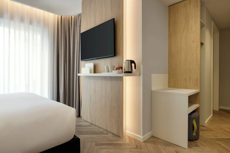 Holiday Inn Express �vora, An Ihg Hotel