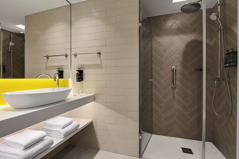 Holiday Inn Express �vora, An Ihg Hotel