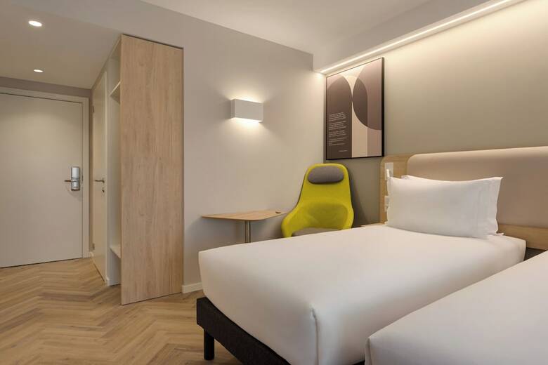 Holiday Inn Express �vora, An Ihg Hotel