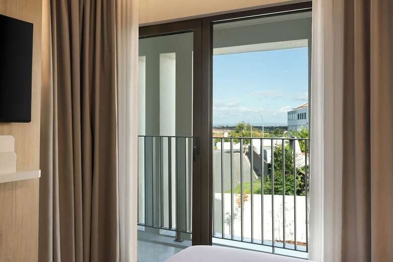 Holiday Inn Express �vora, An Ihg Hotel