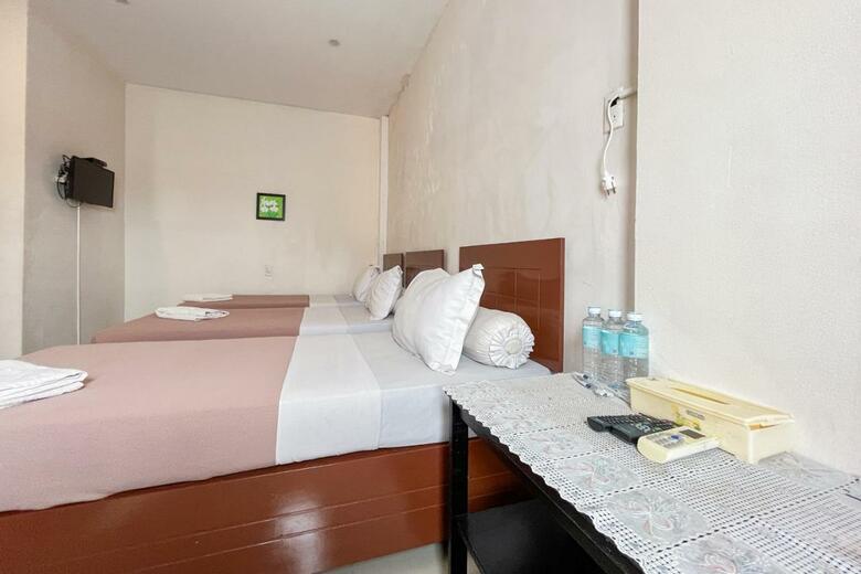 Urbanview Poma Hotel