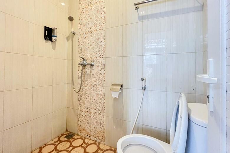 Urbanview Poma Hotel