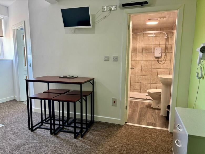 Charlton Aparthotel