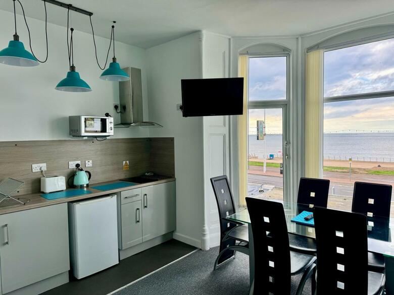 Charlton Aparthotel