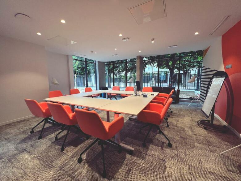 Holiday Inn Express Paris - Poissy, An Ihg Hotel