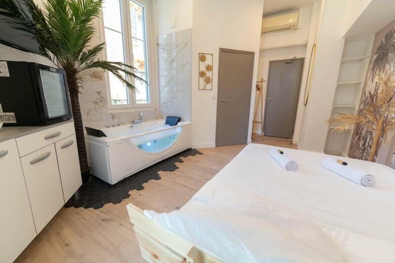Apartamento Hotel Les Orangers