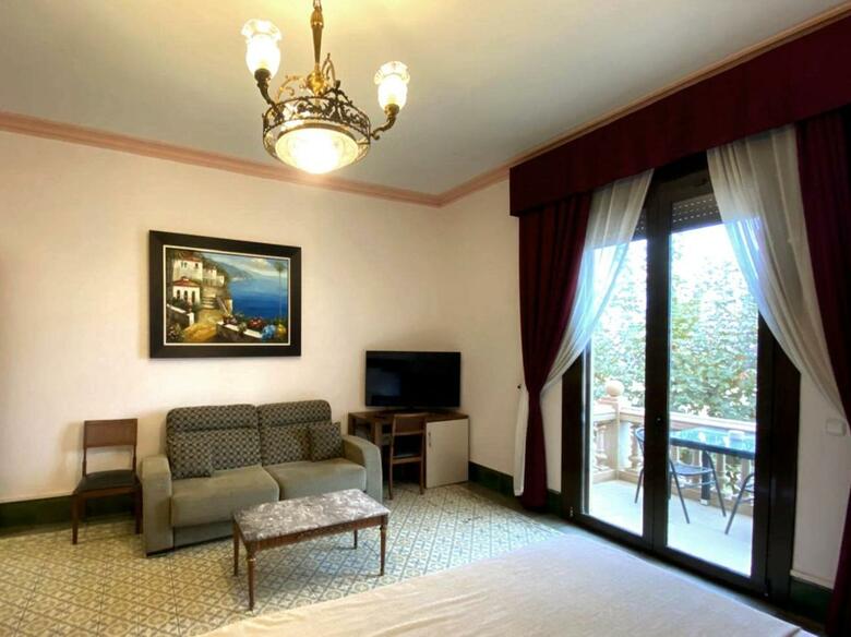 Hotel Llar De Capitans