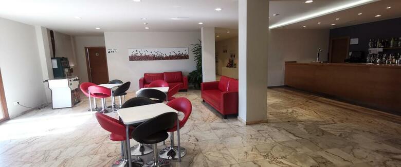 Hotel Santom�