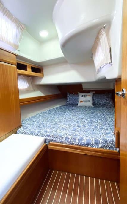 Hotel Flotante Mrringo