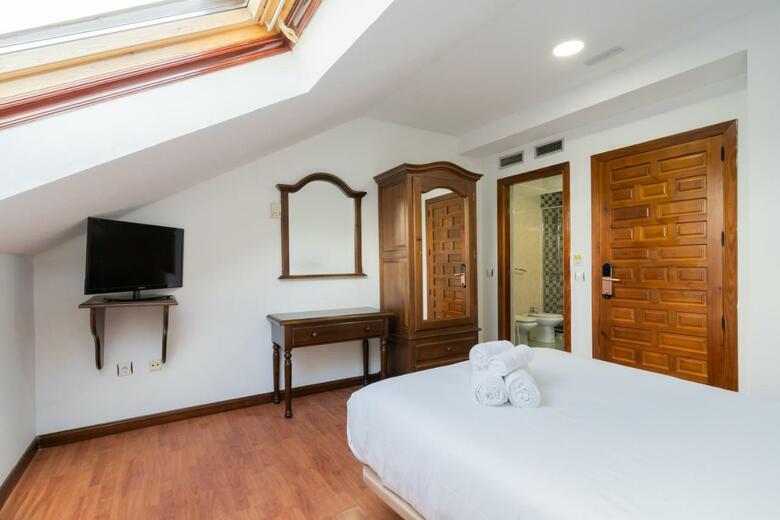 Hotel La Quinta De Santill�n