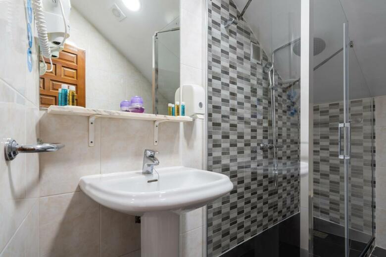 Hotel La Quinta De Santill�n