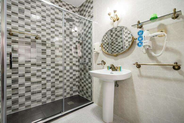 Hotel La Quinta De Santill�n