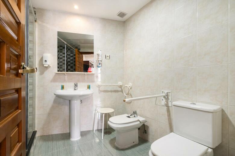 Hotel La Quinta De Santill�n