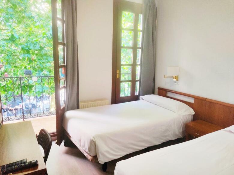 Hotel Lauxeta Berria