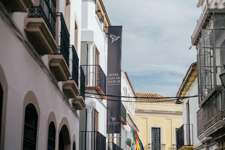 Hotel Cetina Casa De Aguilar
