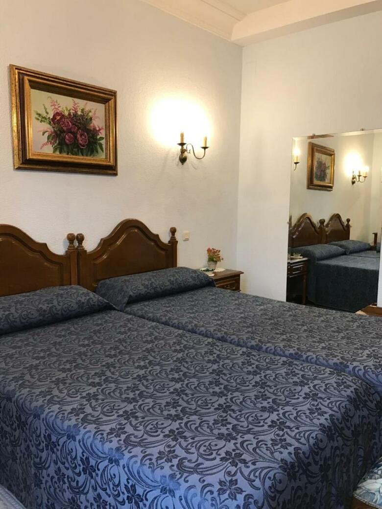 Hotel Rural Villa Elena