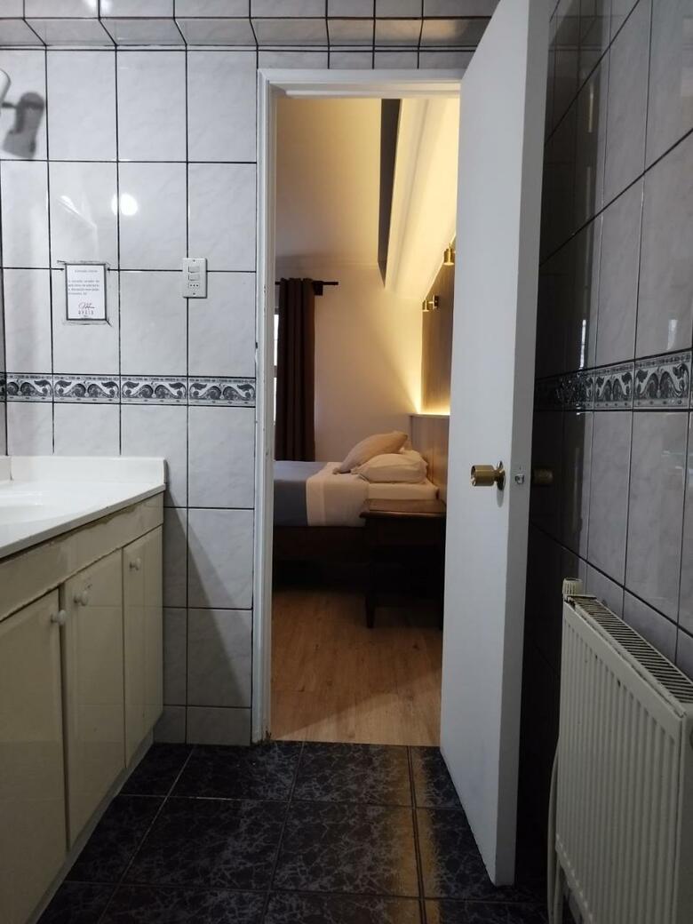 Click Hotel