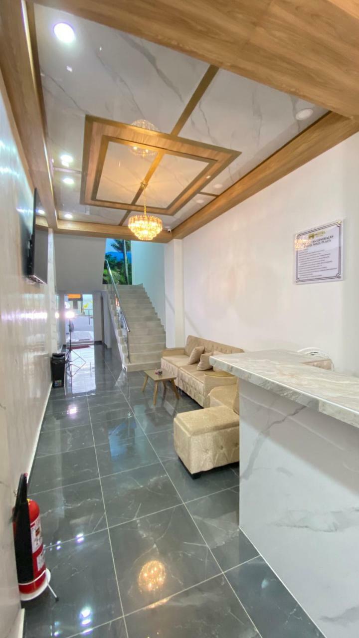 Hotel Mall Plaza