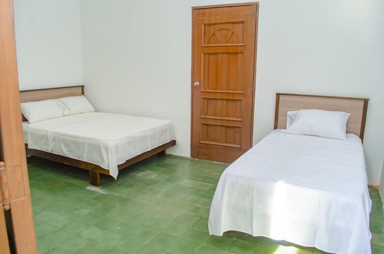 Aw Hotel Puertas De La Bahia