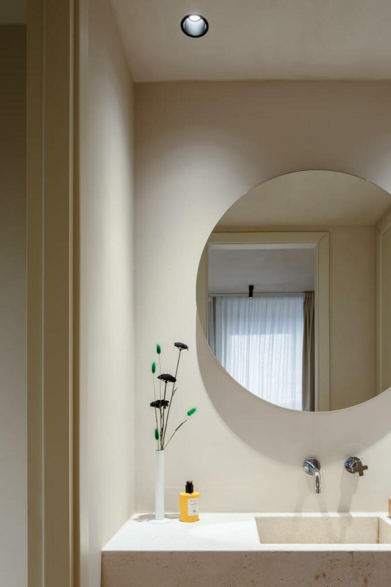 C10 Boutique Hotel