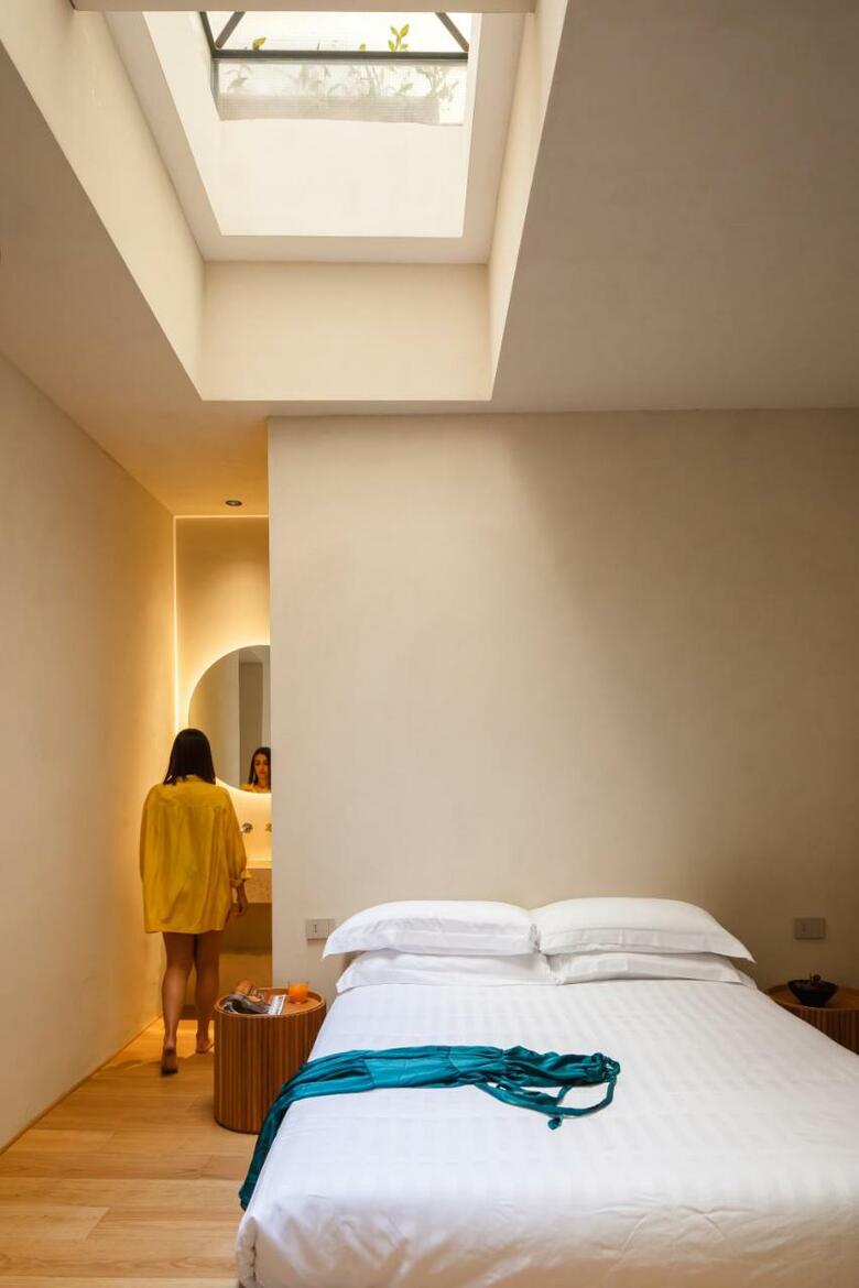 C10 Boutique Hotel
