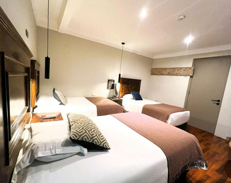 Hotel Montes Central