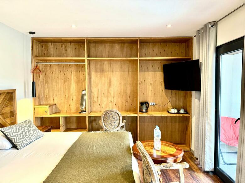Hotel Montes Central