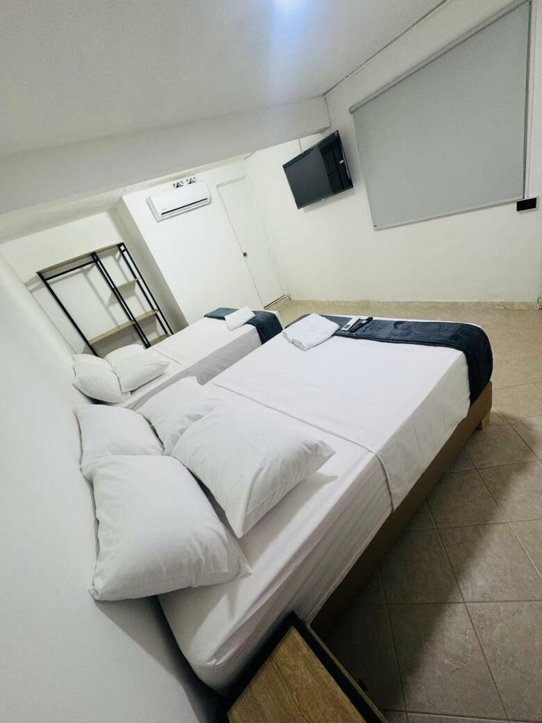 Hotel Estadio 80