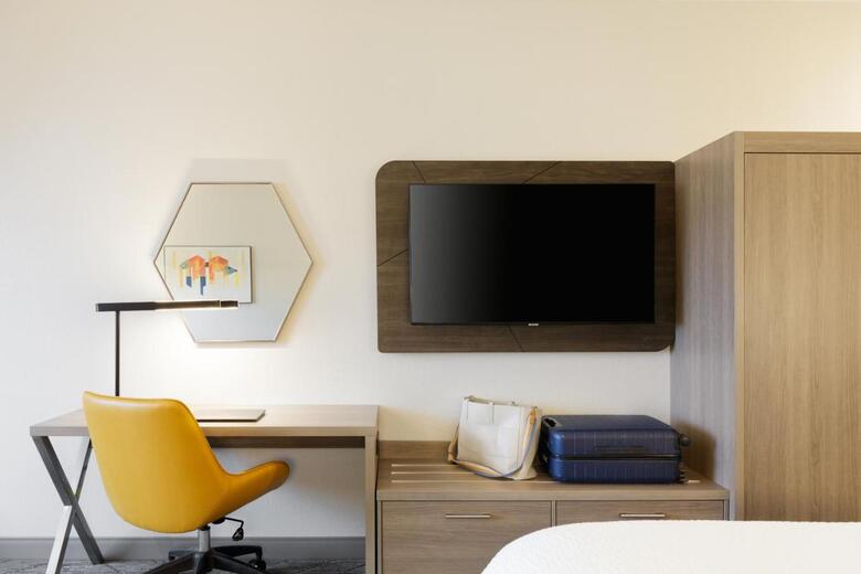 Holiday Inn Express & Suites Murfreesboro West, An Ihg Hotel