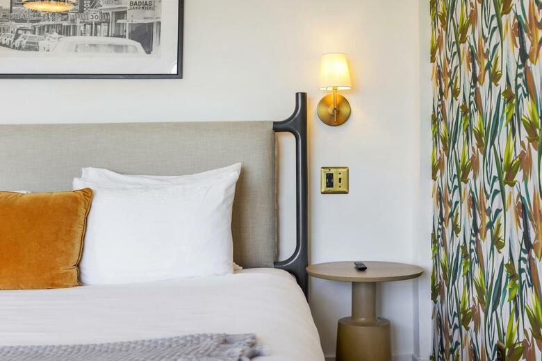 Tower Hotel Little Havana
