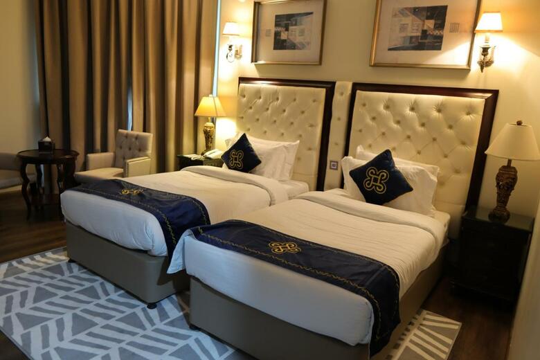 Seven Seas Hotel