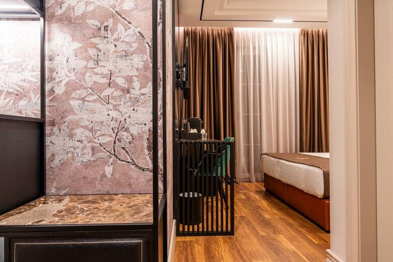 Art Gallery Boutique Hotel