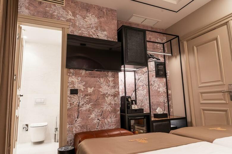 Art Gallery Boutique Hotel
