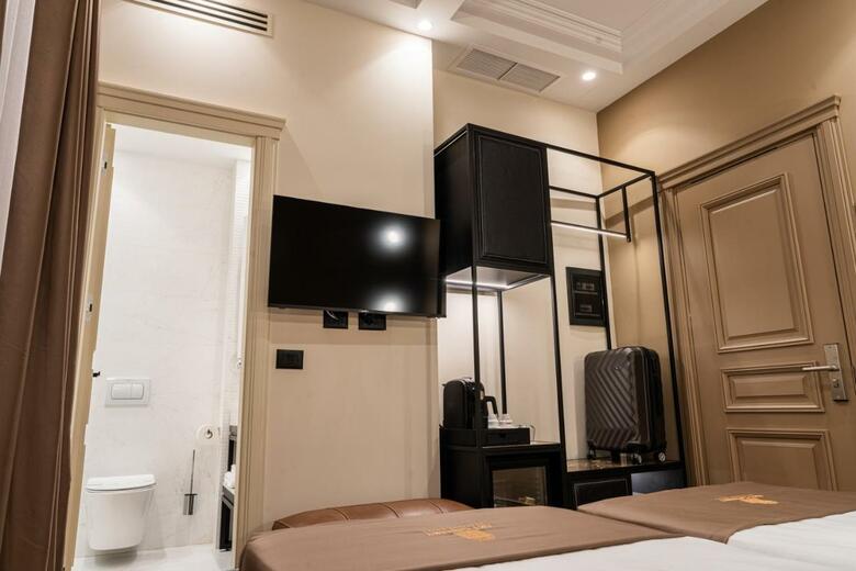 Art Gallery Boutique Hotel