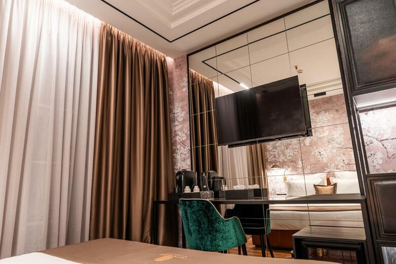 Art Gallery Boutique Hotel