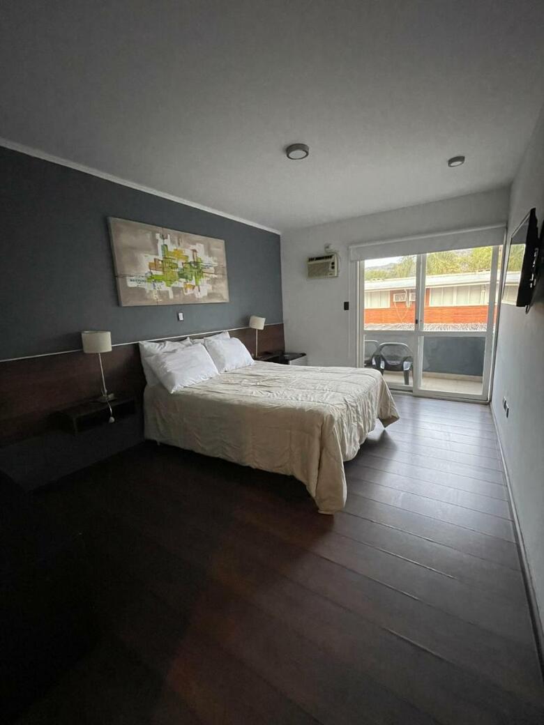 Costalago Suites Hotel