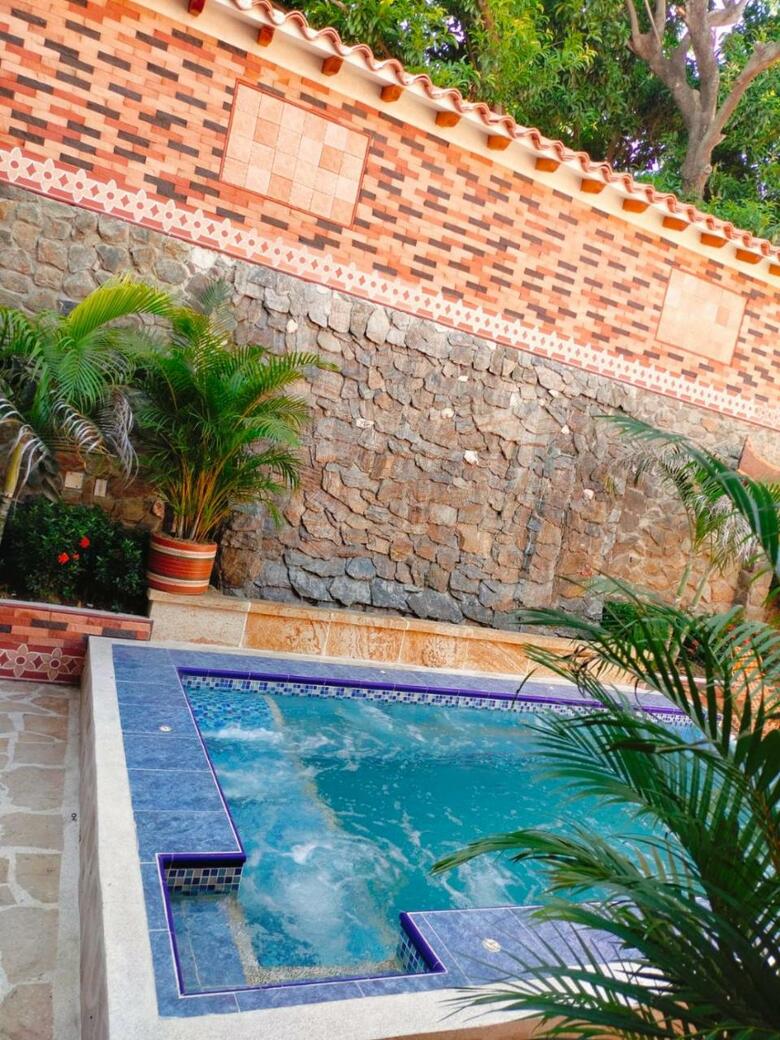 Hotel Isabella Santa Marta