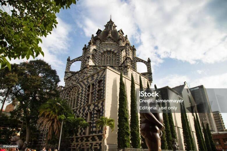 Casa Hotel Bewell - Los Colores Medell�n
