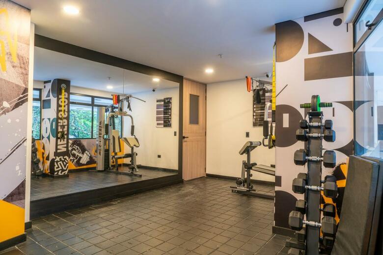 Hotel Living 35 Suites