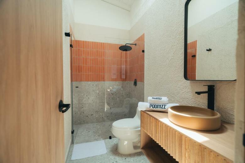 Hotel Roomzz Laureles
