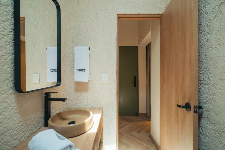 Hotel Roomzz Laureles