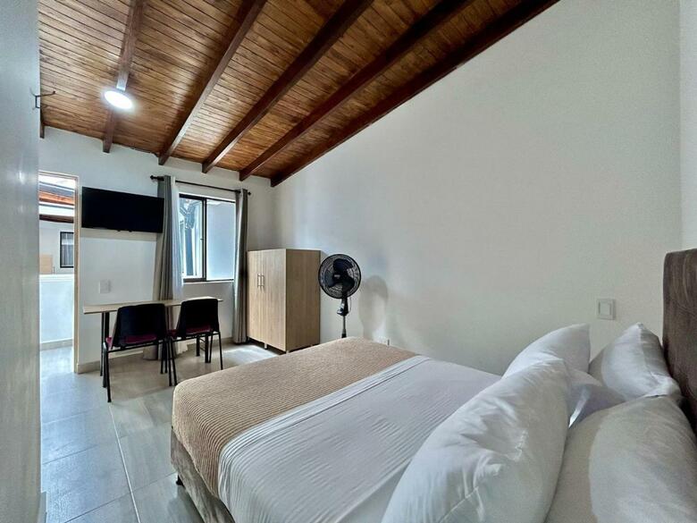Apartahotel Castellana