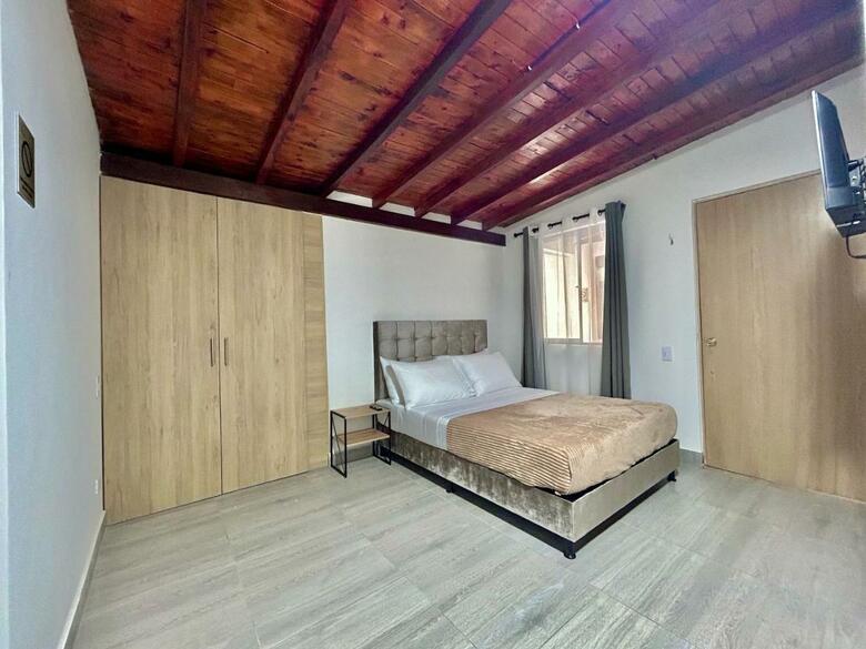 Apartahotel Castellana